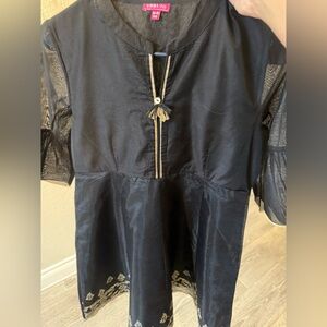 Brand new high quality girl’s ethnic top .